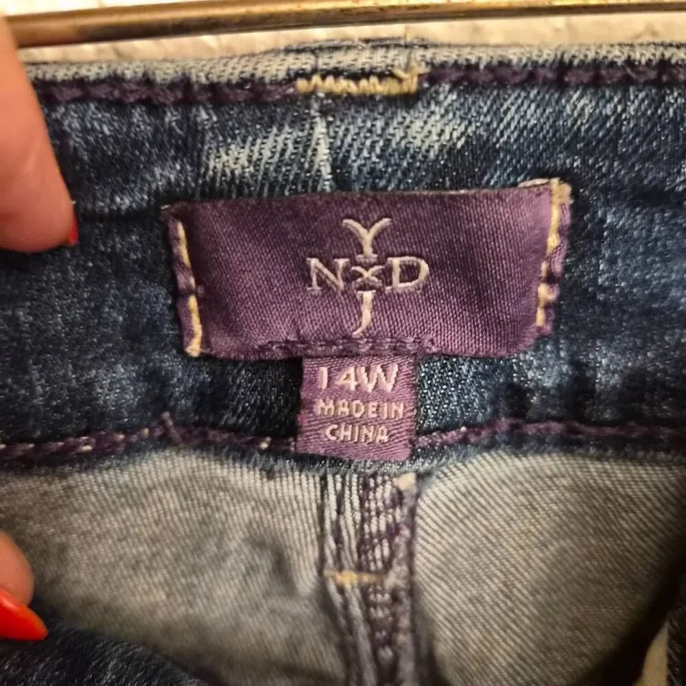NYDJ Capri Denim Jeans: 14W Comfy Flattering Fit Summer Essential Chic